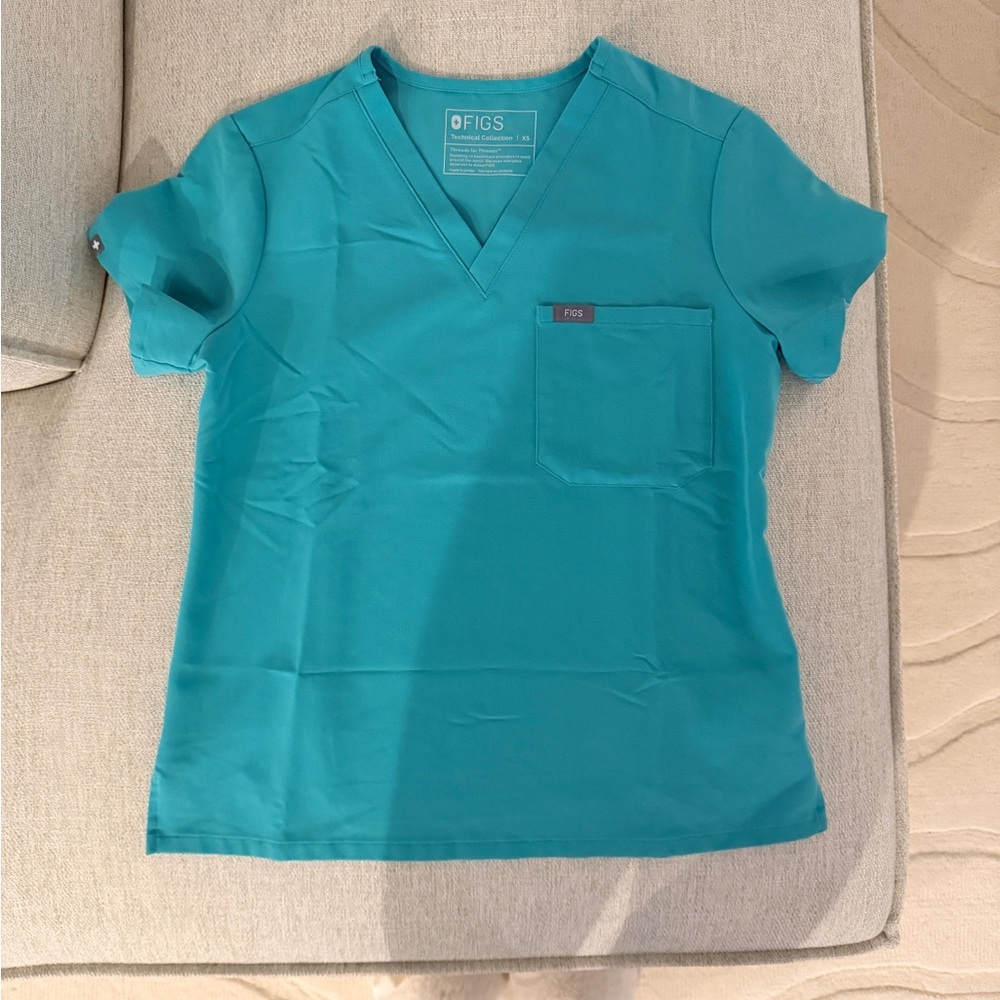 FIGS Catarina Scrub Top XS Teal Green V-Neck One Pocket Classic Fit EUC